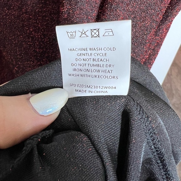 BloomChic Metallic Black/Red Dress, NWT, Size 18-20 - Picture 7 of 8